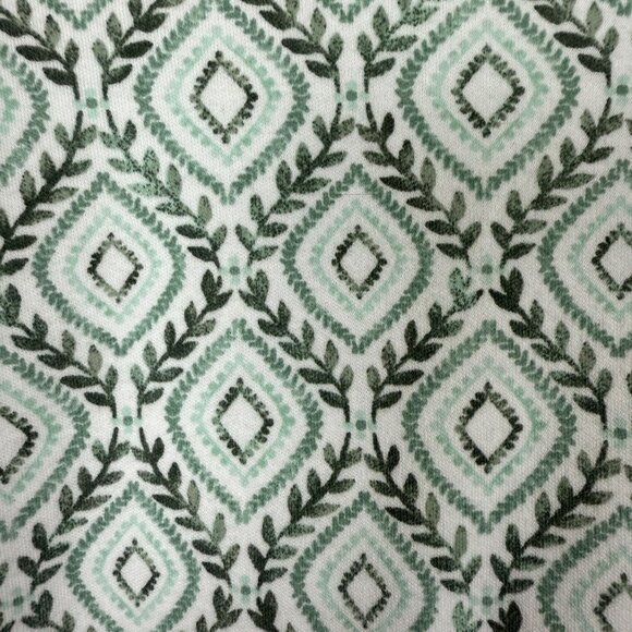 Karen Scott Casual Women's Top Sz Medium Geometric Leaf Pattern 3/4 Sleeve Green - Picture 7 of 7